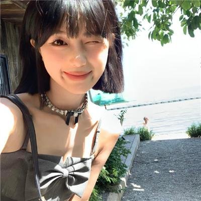 冲浪少年